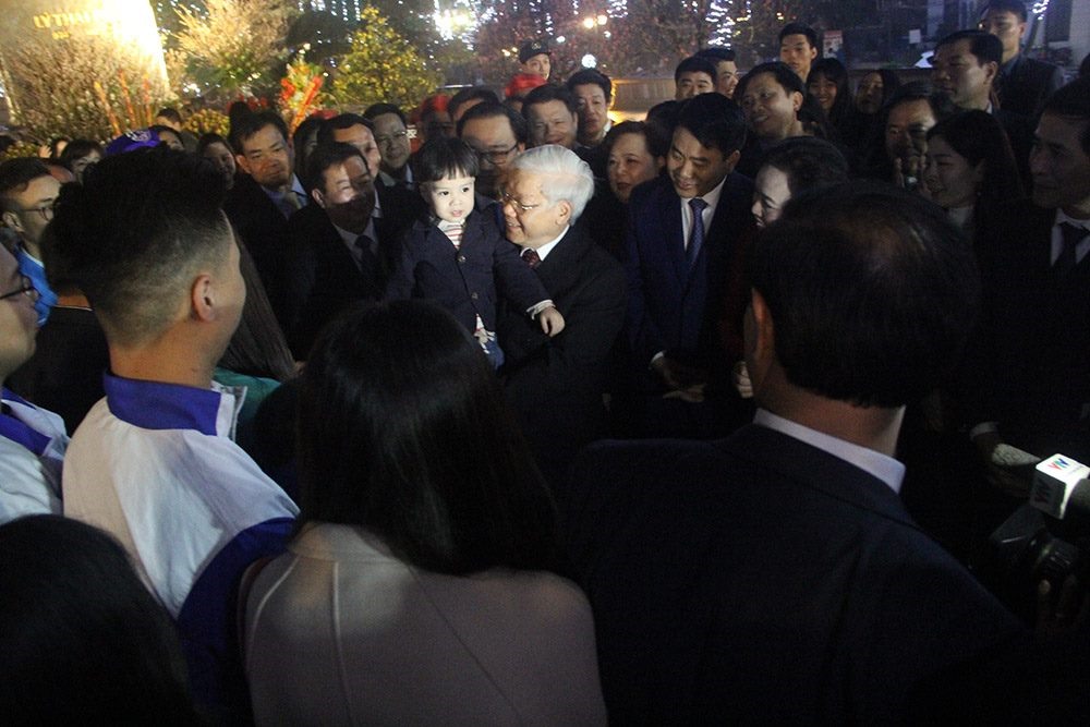 ca nuoc han hoan chao don nam mau tuat