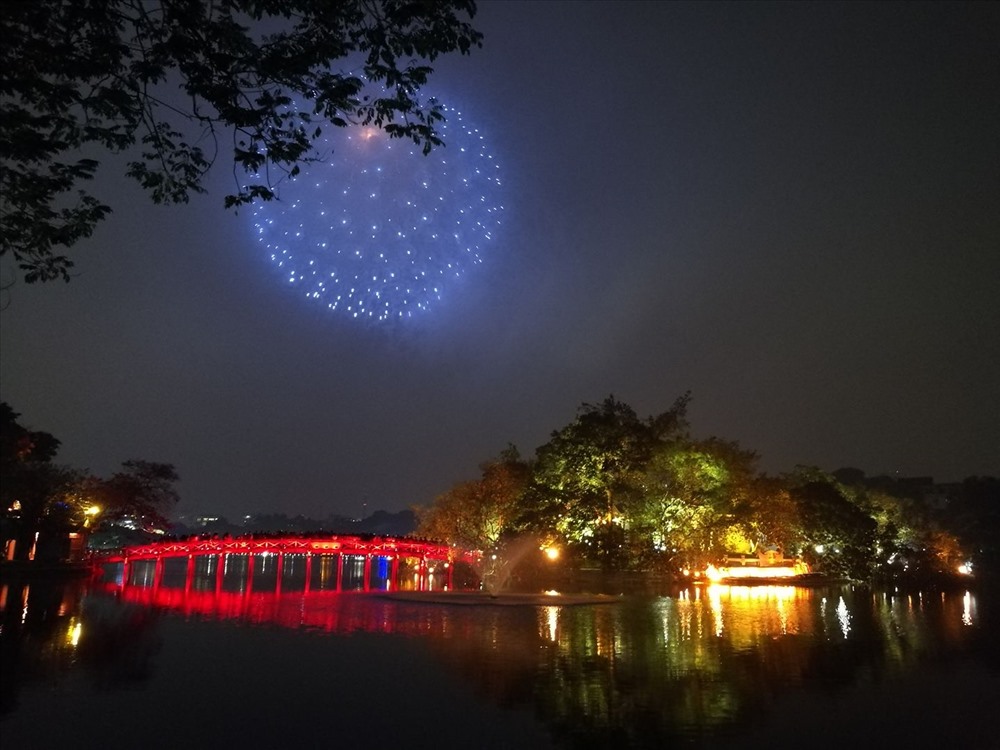 ca nuoc han hoan chao don nam mau tuat