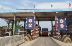 khoi to vu an dap pha oto tai tram thu phi bac hai van