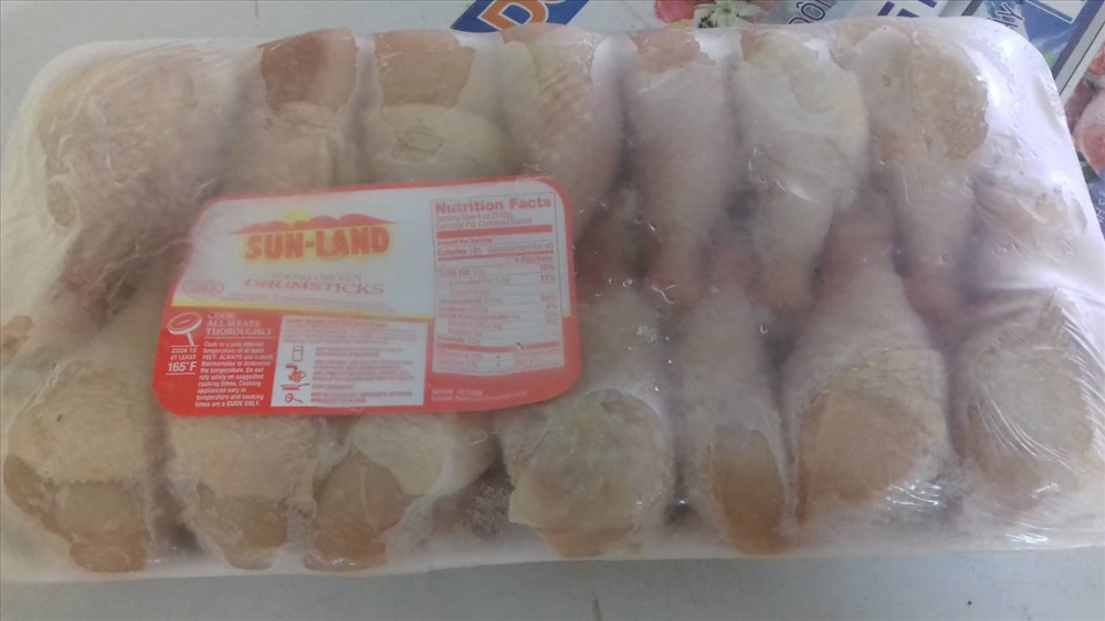 Bộ Công thương khẳng định thịt gà nhập khẩu đảm bảo an toàn. Ảnh: PV