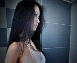 co gai 21 tuoi say me ban trai 74 tuoi gay xon xao