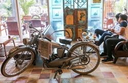 quan ca phe buoc ra tu truyen tranh khien gioi tre to mo