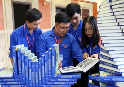 thu tuong tiep tuc xay dung quan doi hung manh bao ve vung chac to quoc