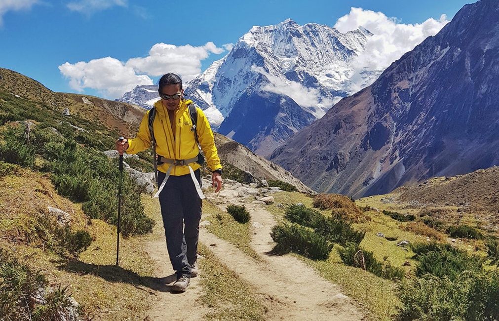 Kết quả hình ảnh cho Thi thá» hai nhà leo núi mất tÃch trên dãy Himalaya ÄÆ°á»£c tìm thấy sau 30 nÄm