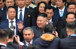 may bay du phong cua tong thong donald trump ha canh xuong san bay da nang