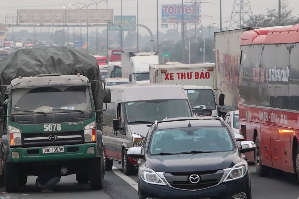 ha noi cao toc tac dai dan bang ruong ve nha sau ky nghi tet