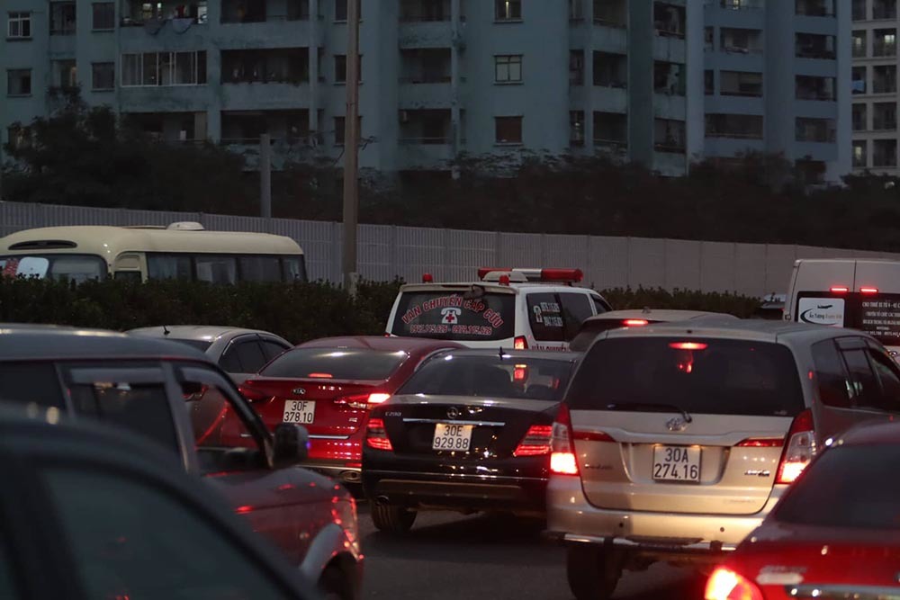 ha noi cao toc tac dai dan bang ruong ve nha sau ky nghi tet