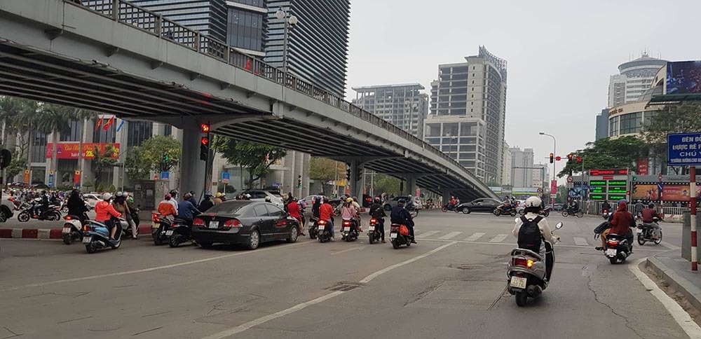 la ky pho ha noi vang hat hiu ngay dau di lam sau tet