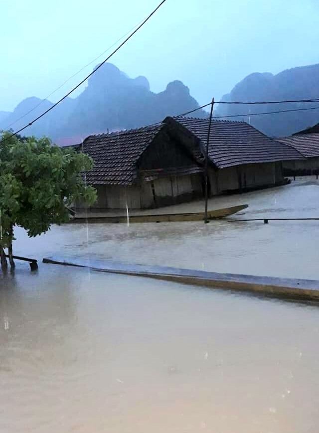 quang binh nhieu dia phuong bi chia cat hoan toan do mua lu