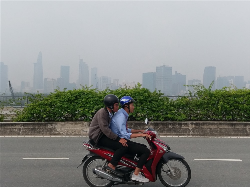 lai bao dong do bau troi sai gon mu mit o nhiem nang