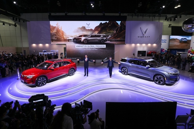 VinFast ra mắt 5 mẫu xe điện tại Triển lãm CES 2022 ở Las Vegas, Mỹ - 1
