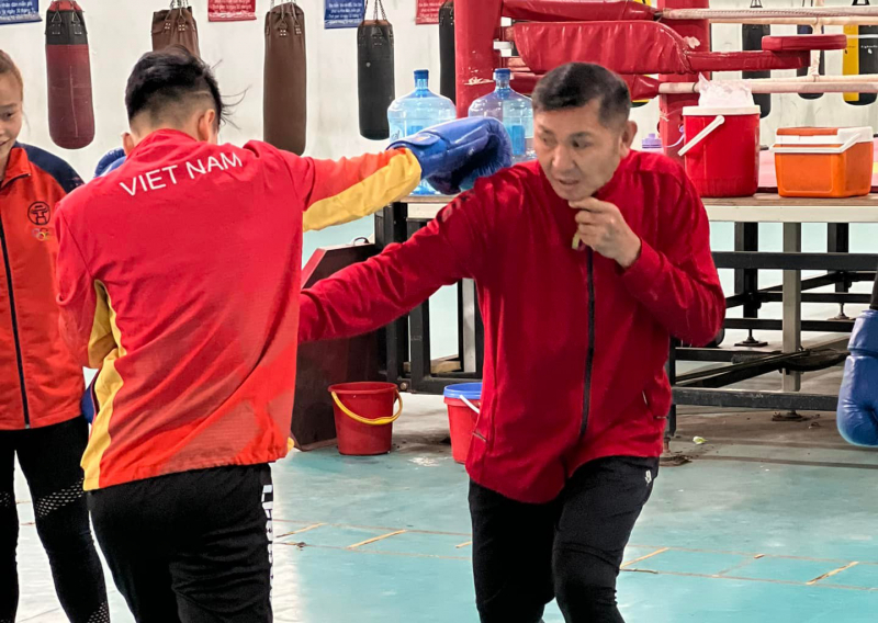 Boxing nữ đối diện bài toán chuyên gia ngoại -0