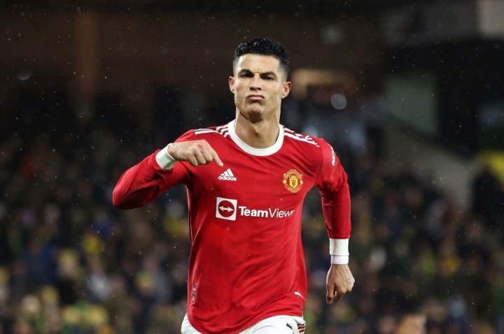 Ronaldo dọa rời Man Utd - 1