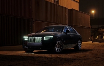 Ngắm siêu xe Rolls-Royce Black Badge Ghost đầu tiên xuất hiện ở Việt Nam