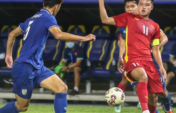 HLV Thái Lan: "U23 Việt Nam thắng may mắn"