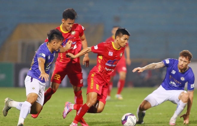 18 cầu thủ Thanh Hóa mắc COVID-19, V-League 2020 hoãn trận đầu tiên