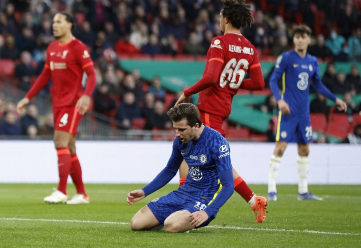 Kepa đá hỏng luân lưu, Chelsea ngậm ngùi nhìn Liverpool vô địch Cúp Liên đoàn  - 2