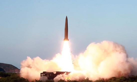 Triều Tiên lần đầu phóng tên lửa dưới thời Tổng thống Mỹ Joe Biden - Ảnh 1