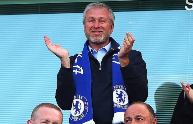 Anh phong tỏa tài sản của tỷ phú Roman Abramovich, cấm Chelsea chuyển nhượng