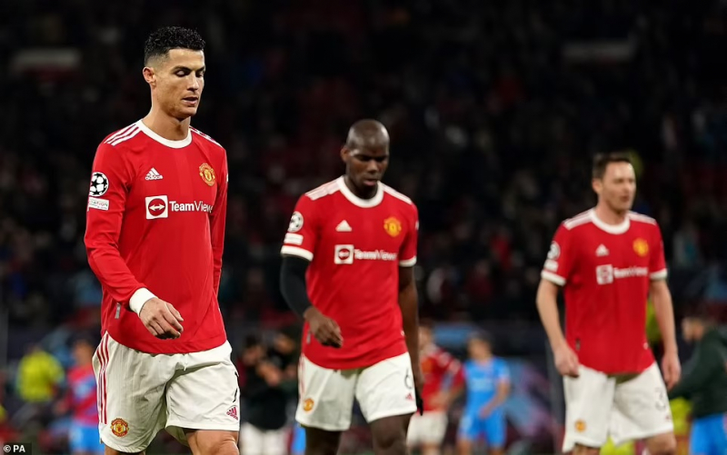 CĐV Man Utd có hành động