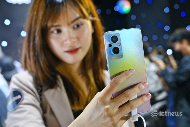 Vì sao các hãng đổ xô vào phân khúc smartphone tầm giá 10 triệu tại Việt Nam? - 1