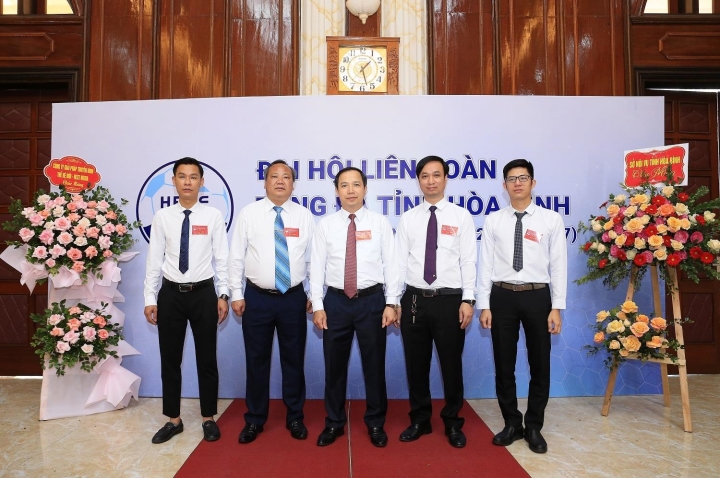 Liên đoàn Bóng đá Hòa Bình quyết tâm làm bóng đá chuyên nghiệp bài bản từ gốc - 2