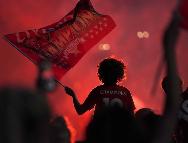 a nh cdv nhuo m do duo ng pho liverpool an mu ng chu c vo di ch li ch su