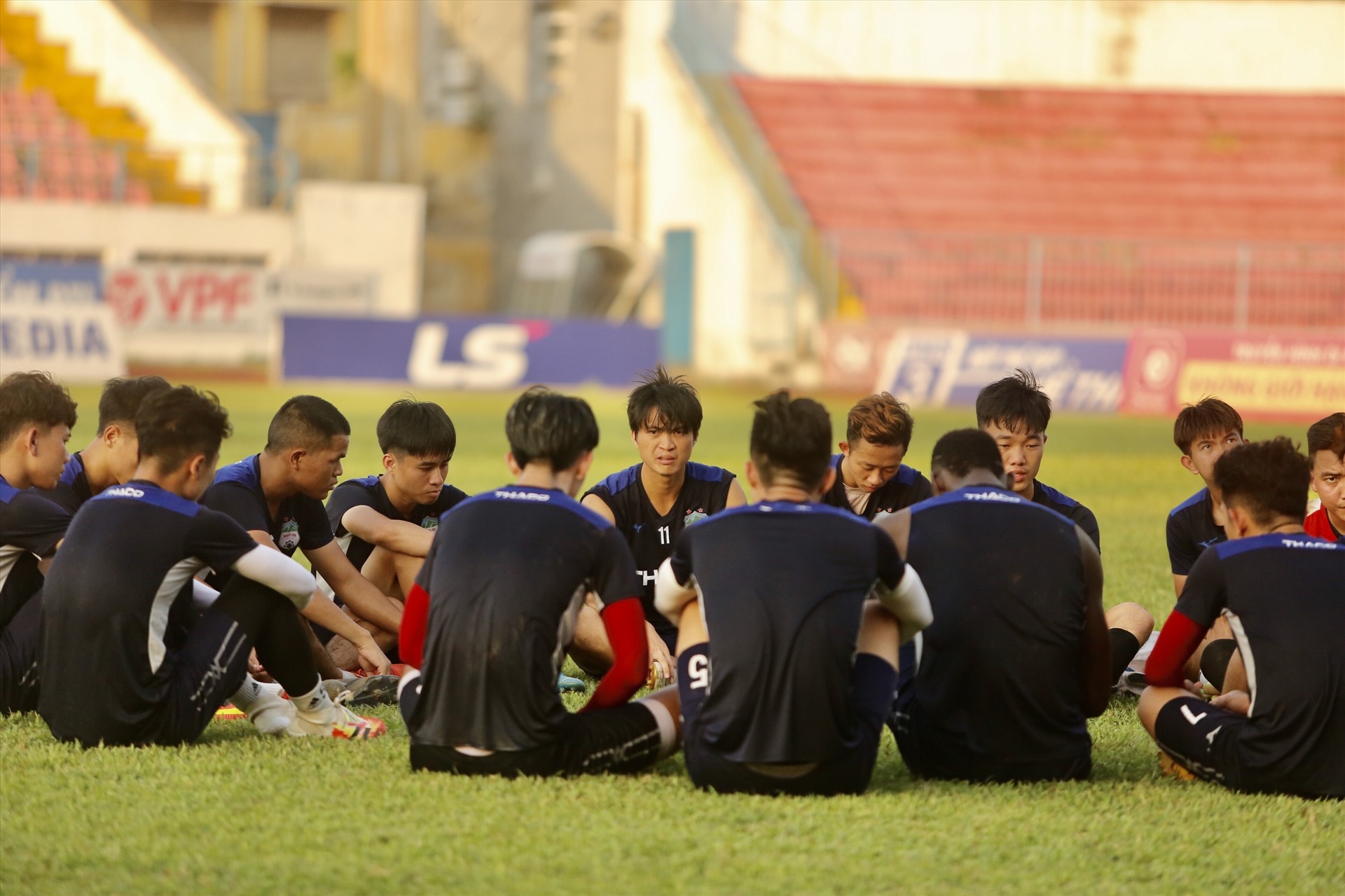 xuan truong tuan anh lam dieu chua tung co truoc tran gap hai phong