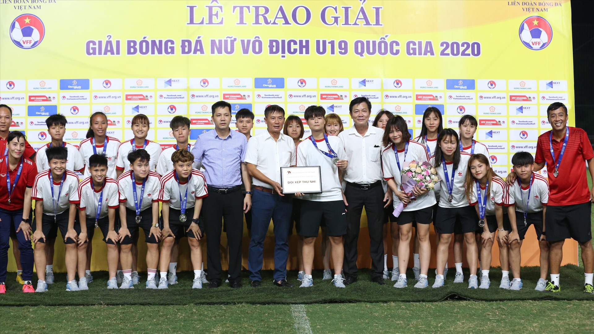 u19 nu quoc gia ha noi watabe dang quang xung dang