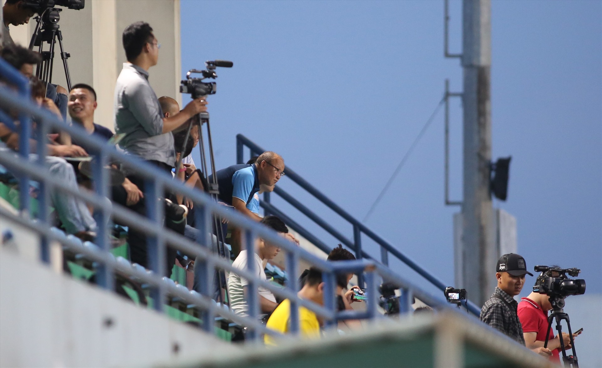 tien dao hoang anh gia lai duoc thay park day lai cach di bong