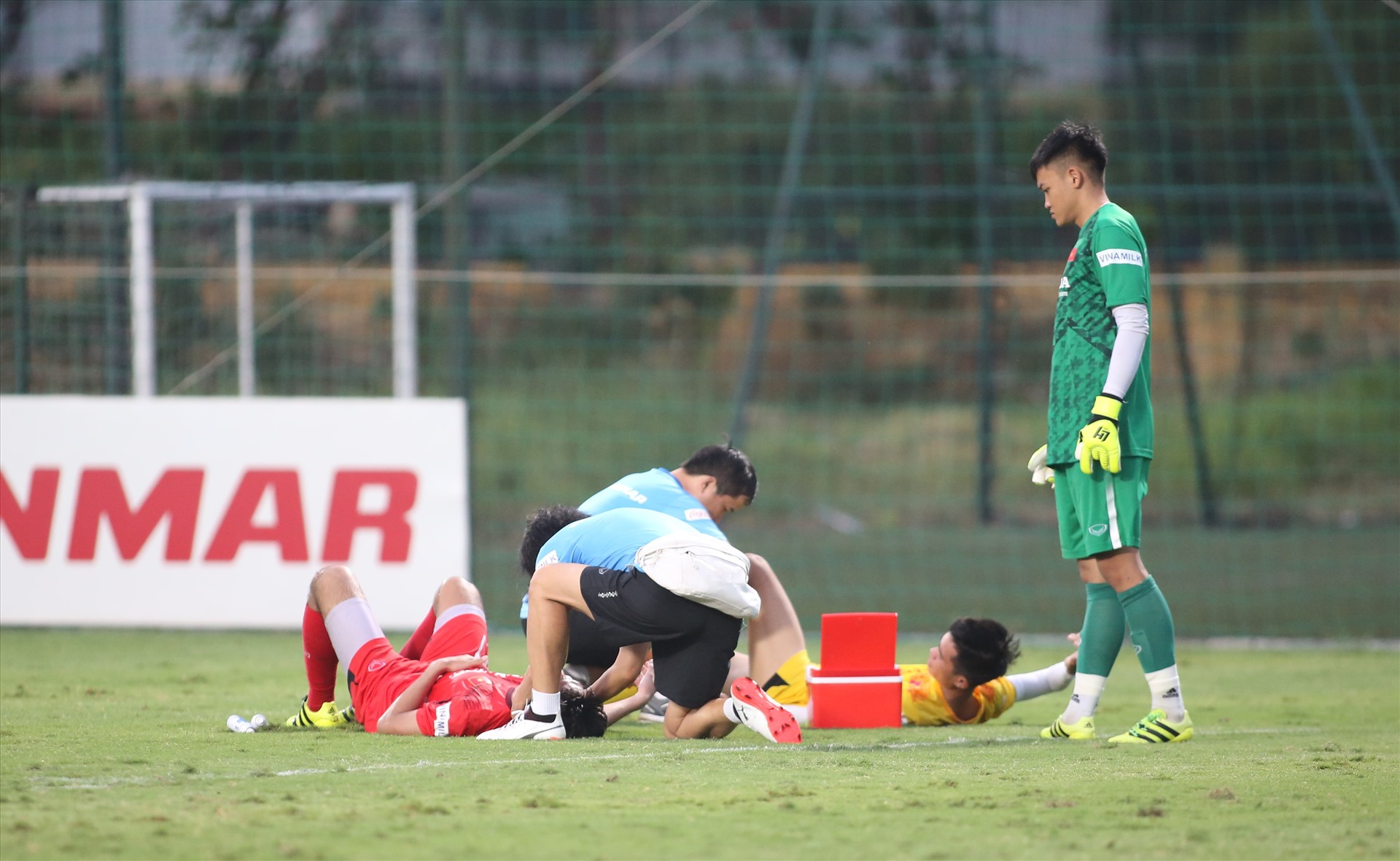 tien dao hoang anh gia lai duoc thay park day lai cach di bong