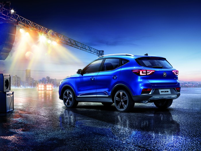 mg viet nam gioi thieu 2 mau suv hoan toan moi