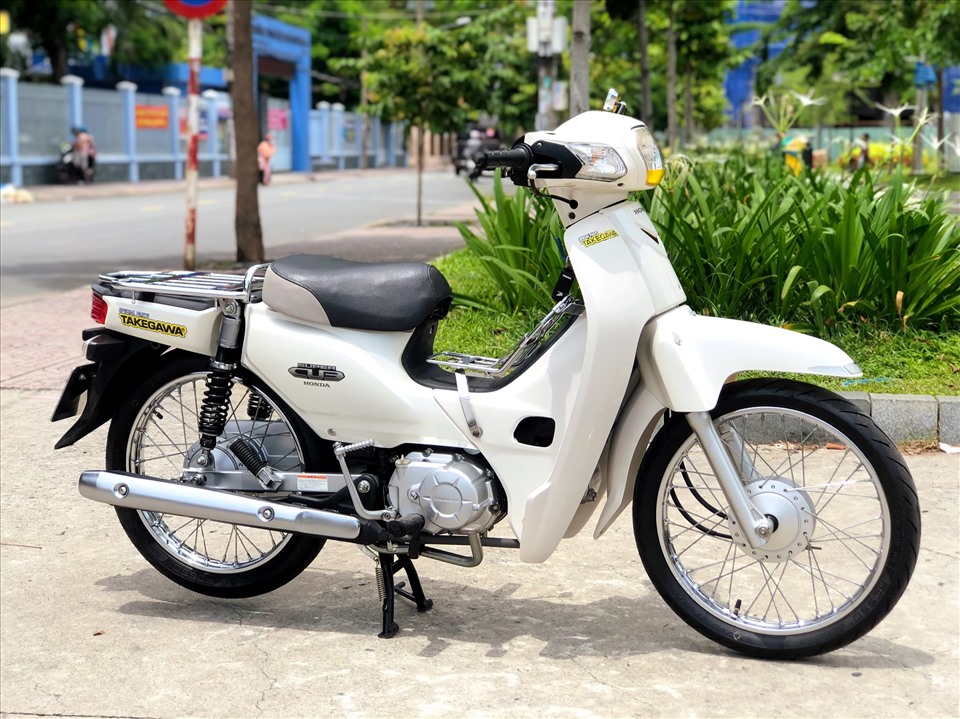 Vì sao chiếc Honda Super Cub 110i cũ được rao bán giá gần 130 triệu? vi sao chiec honda super cub 110i cu duoc rao ban gia gan 130 trieu