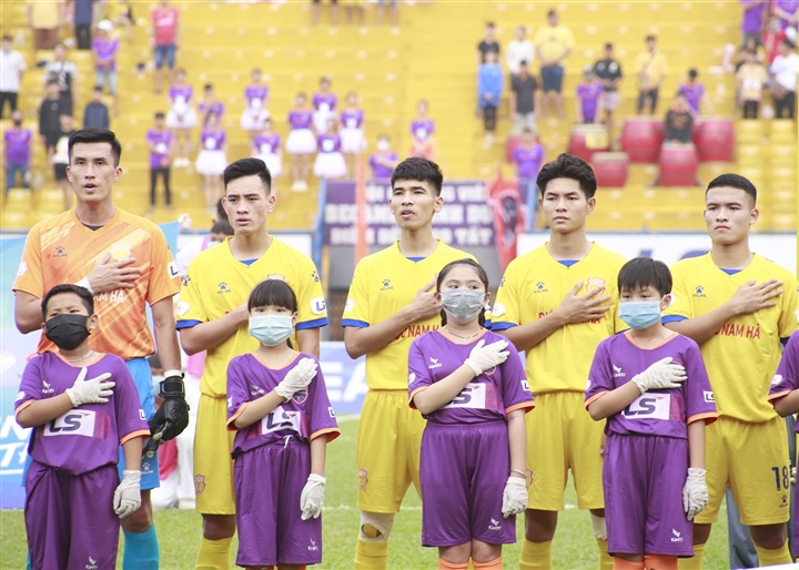 Tuyển Việt Nam thi đấu được, sao VPF muốn hoãn V-League sang năm 2022? - 2