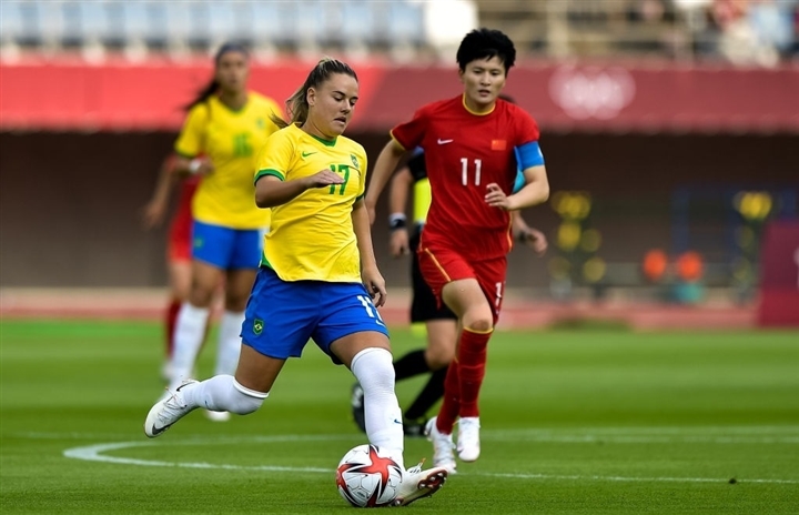 Bóng đá nữ Olympic: Brazil thắng đậm Trung Quốc, Mỹ thua sốc - 1