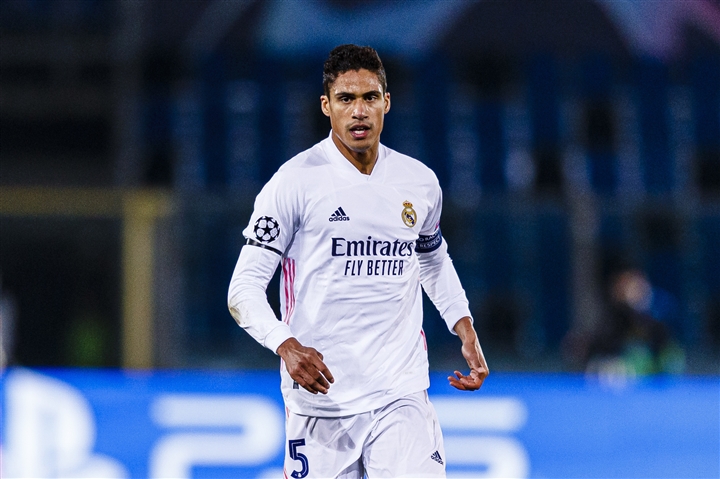 Man Utd đạt thỏa thuận chiêu mộ Varane - 2