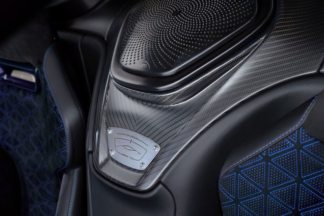 Pininfarina Battista sẽ tới tay khách hàng đầu năm 2021 với hệ thống âm thanh cao cấp của Naim Audio.