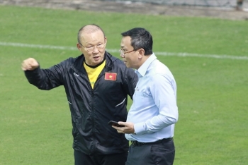 Đội tuyển Việt Nam bị hoãn mọi giải đấu, thầy Park làm gì?