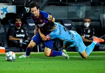 La Liga ra tay, tìm mọi cách giúp Barca giữ chân Messi