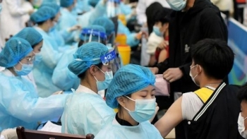 Lo ngại biến thể Delta, Trung Quốc xem xét tiêm liều vaccine thứ 3