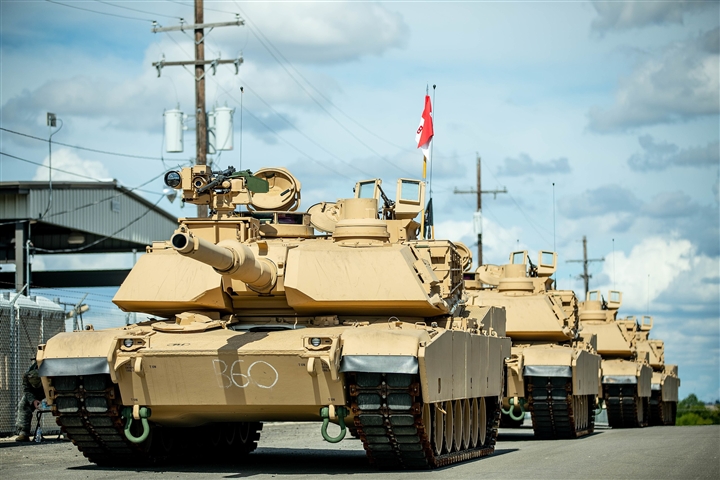 Ba Lan mua xe tăng Mỹ, lực lượng Nga ở Kaliningrad lâm vào thế khó - 4