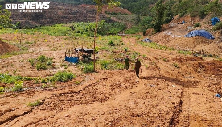 Quảng Nam đề nghị Bộ TNMT làm việc trực tuyến để sớm đóng mỏ vàng Bồng Miêu - 2