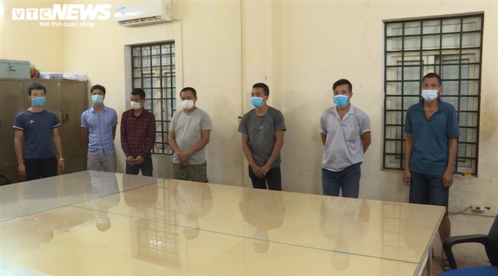 Bắc Ninh: Bắt nhóm làm giả phiếu kết quả xét nghiệm SARS-CoV-2 - 2
