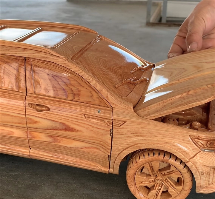 Ngắm mô hình Kia Sorento 2021 bằng gỗ của thợ Việt trên báo ngoại - 3