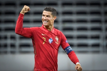 Ronaldo vượt mốc 100 bàn cho Bồ Đào Nha: Đích đến nào cho kỷ lục gia?