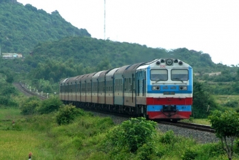 Cần 3.800 tỷ đồng thay thế tàu quá date”, đường sắt loay hoay xoay vốn