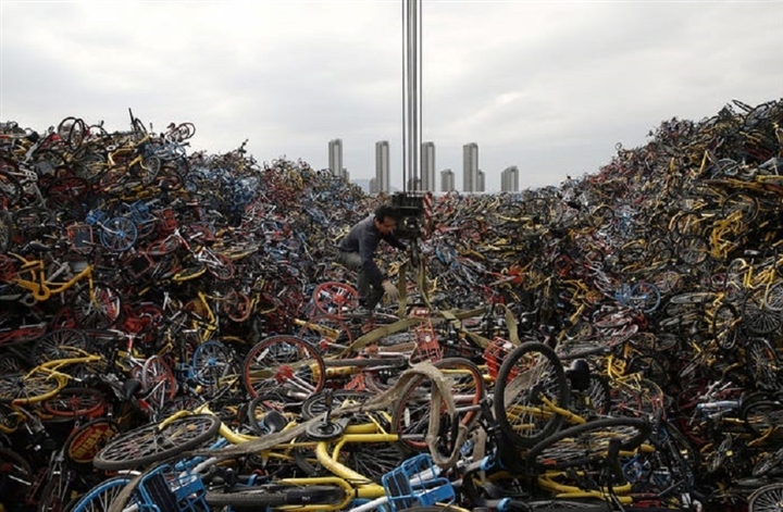 Ảnh khó tin về nghĩa địa xe đạp 'khổng lồ' tại Trung Quốc - 5