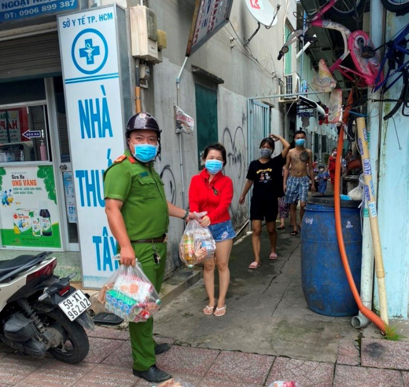 Lá thư cảm ơn gửi người Cảnh sát khu vực tận tâm -0