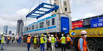 Cận cảnh hình ảnh 3 toa tàu đầu tiên của tuyến metro số 1