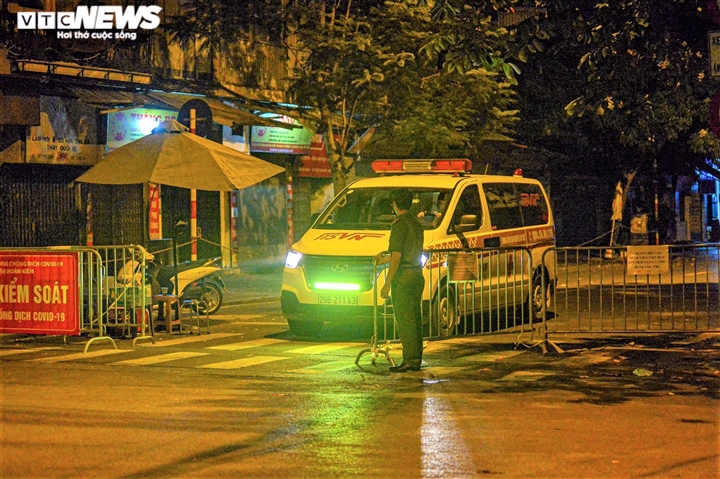 Bệnh viện Việt Đức bị xử phạt hành chính vì không báo ca COVID-19 - 1
